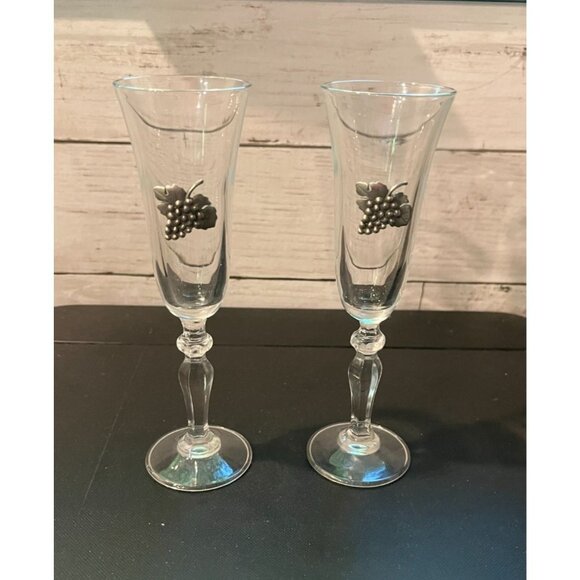 2 Clear Glass Elegant Cordial Stemware Applied Pewter Grape Accent - Picture 1 of 4